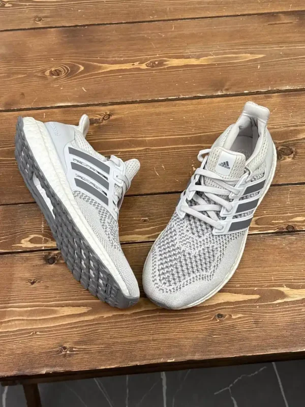 کتونی آدیداس مدل ultra boost - Image 3