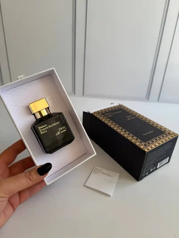 عطر عود سیلک مود | Maison Francis Kurkdjian Oud Silk Mood - Image 2
