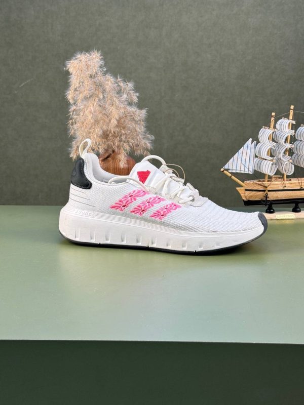 کتونی آد.ید.اس مدل Adidas Swift Run 23 - Image 2