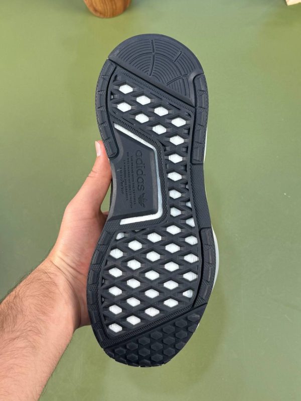کتونی آد.ید.اس مدل Nmd_v3 GTX - Image 4