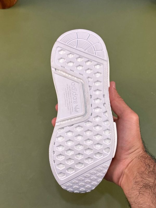 کتونی آدید.اس مدل adidas nmd r1 - Image 4