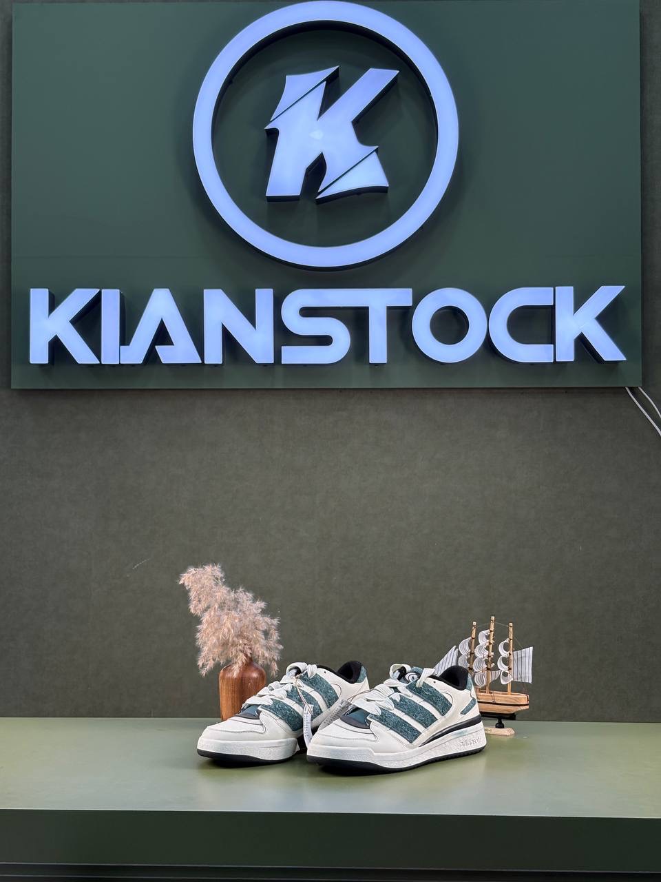 CED0ED32-1675-4837-8BD7-C5A8CA4055B3_converted کتونی آدید.اس مدل adidas forum 2000 - Image 1