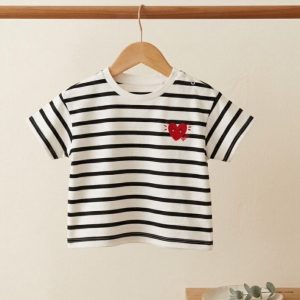 تیشرت بچگانه راه راه طرح قلب