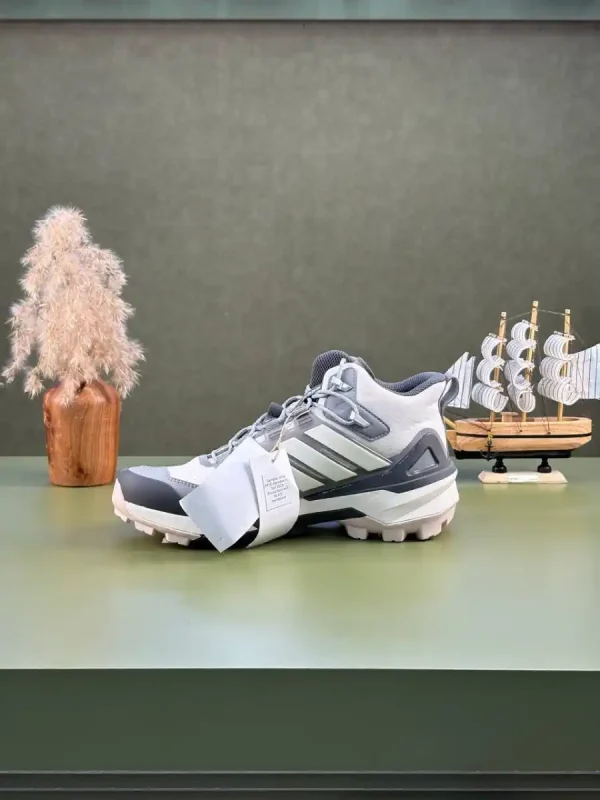 کتونی آد.ید.اس مدل adidas terrex ساق دار - Image 3