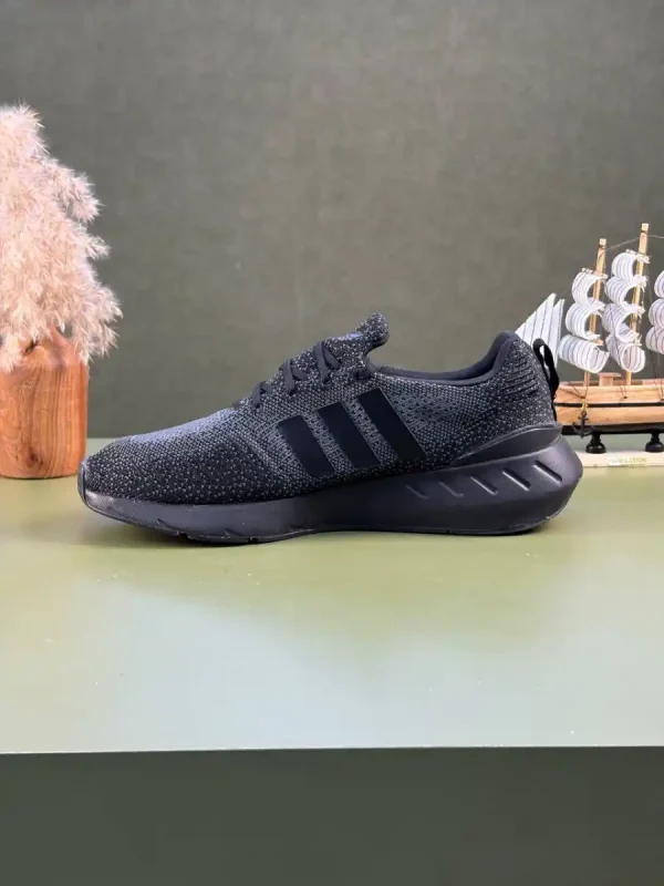 کتونی آد.ید.اس مدل adidas مشکی - Image 3