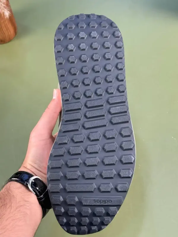 کتونی آد.ید.اس مدل Adidas Run 70s - Image 4