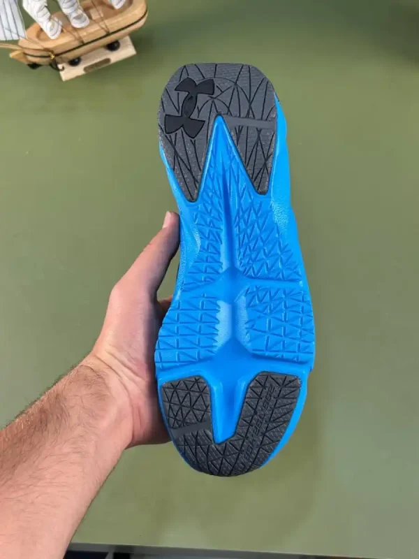 کتونی آن.در.ام.ور مدل Under Armour  Scramjet طوسی آبی - Image 4