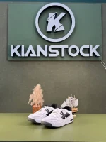 کتونی آن.در.ام.ور مدل Under Armour court سفید خط مشکی زیره ژله ای