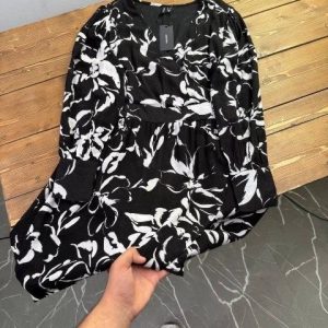 پیراهن طرح گل کمربند دار ورمودا