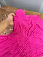 پیراهن صورتی کمر چین دار - Image 3