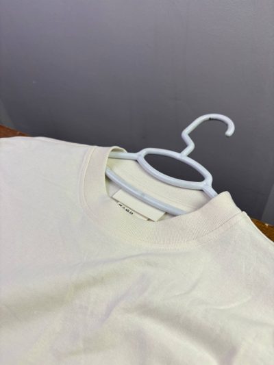 تیشرت کرم استخوانی اچ اند ام - Image 2