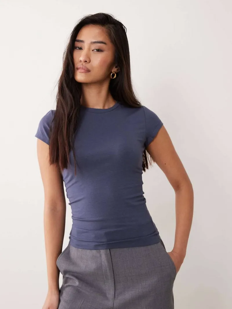 Melange Cotton Ann crimson t-shirt تیشرت کراپ سرمه ای ملانژ کاتن آن - تصویر 1