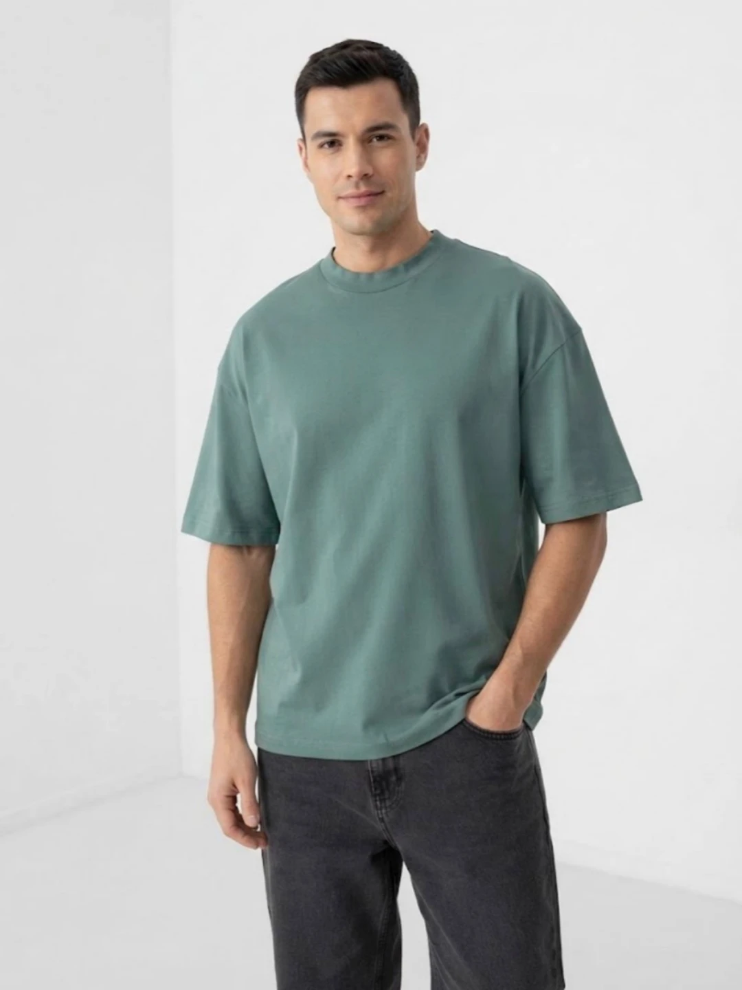 Oversized basic T-shirt in smoky green تیشرت بیسیک Oversize رنگ سبز دودی - Image 1