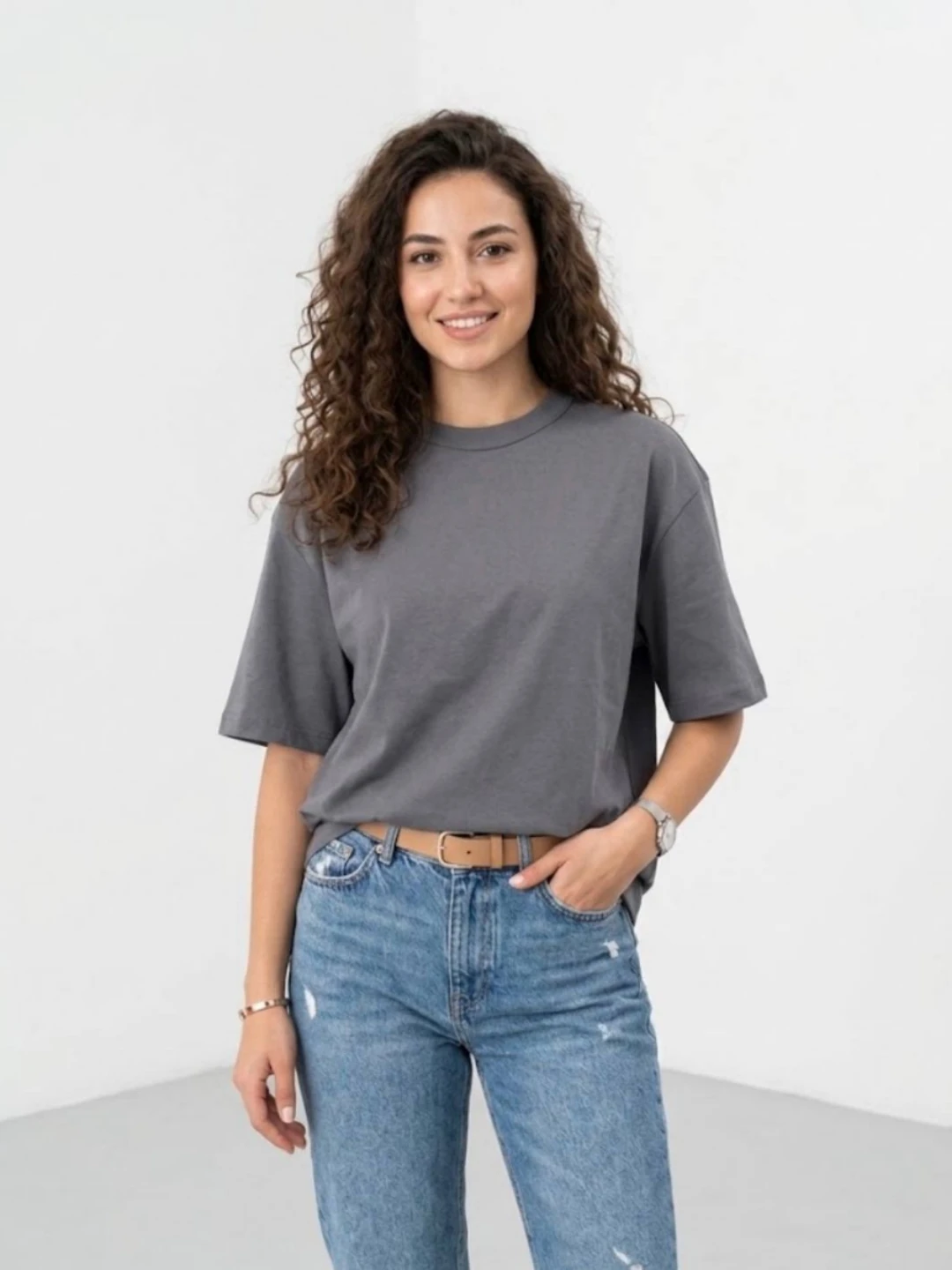 Oversized basic linen t-shirt in light charcoal gray تیشرت اورسایز کتان بیسیک طوسی ذغالی روشن - تصویر 1