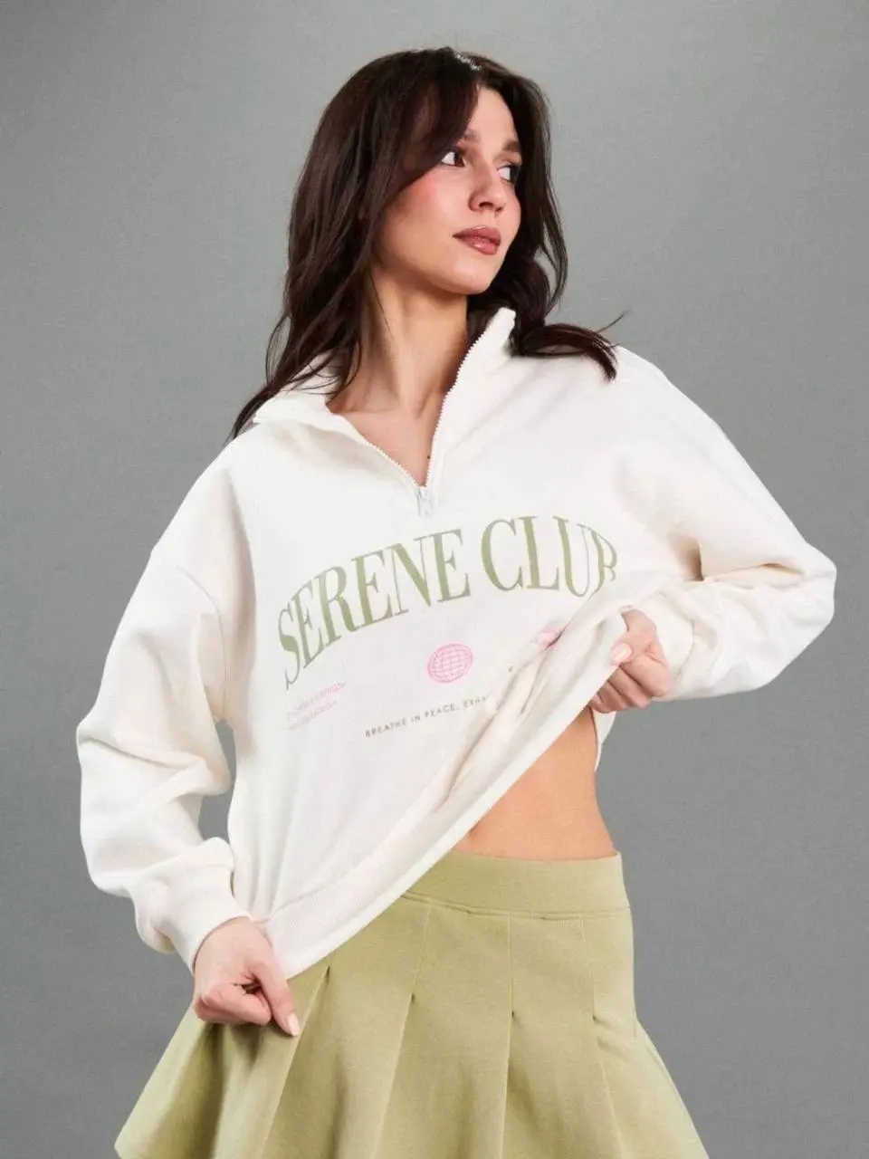 image_5ED6BDBA-4D6C-49AF-91CE-000AD47AF68F_1787496667 نیم زیپ سینسای طرح Serene club - تصویر 1