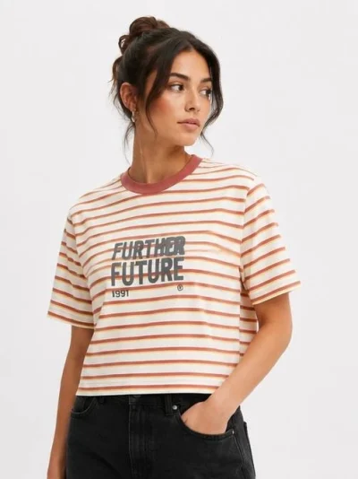 تیشرت زنانه کرم راه راه طرح Future - تصویر 2