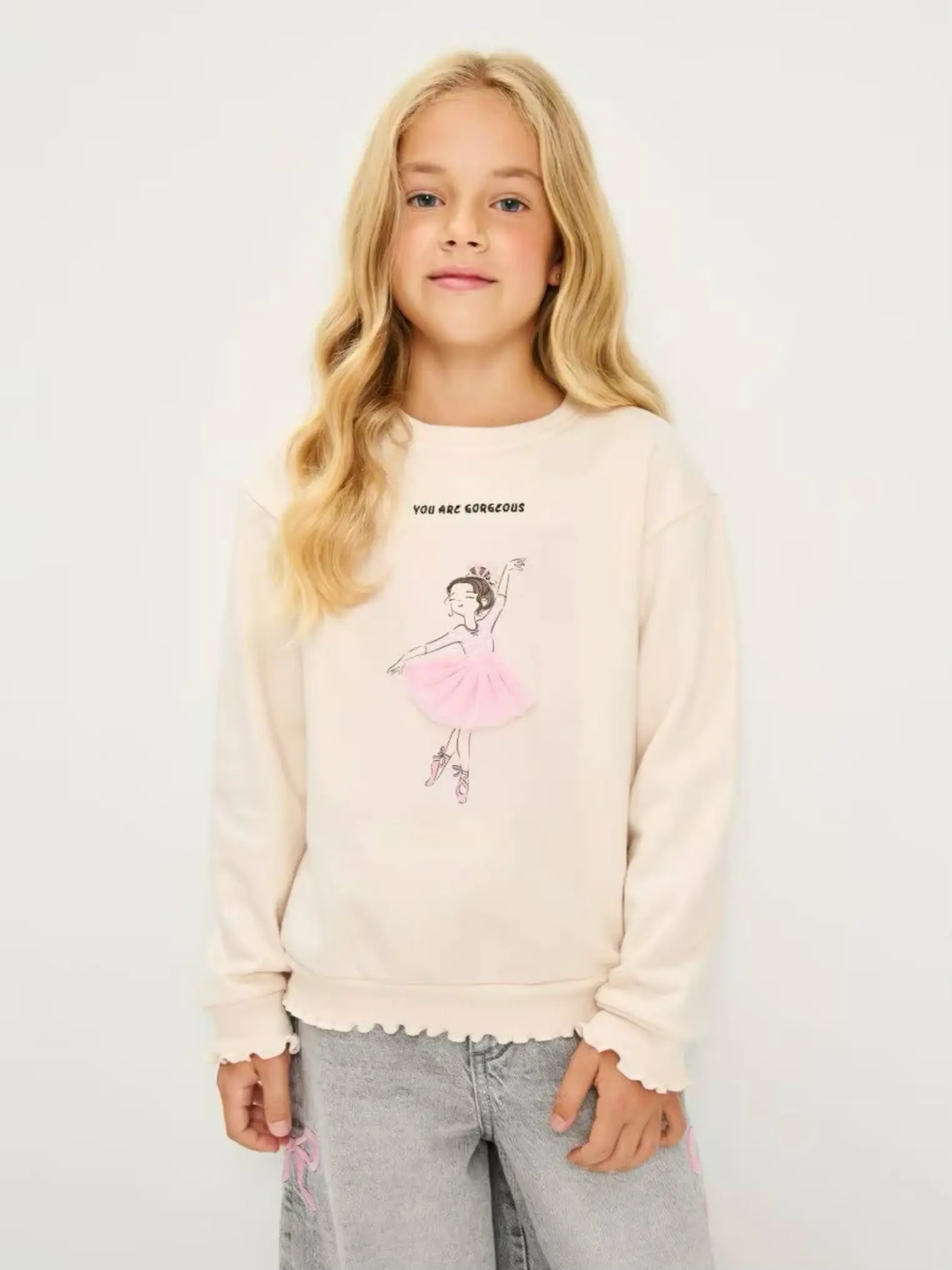 Children's sweatshirt with a graphic print on the front دورس بچگانه جلو طرح دار