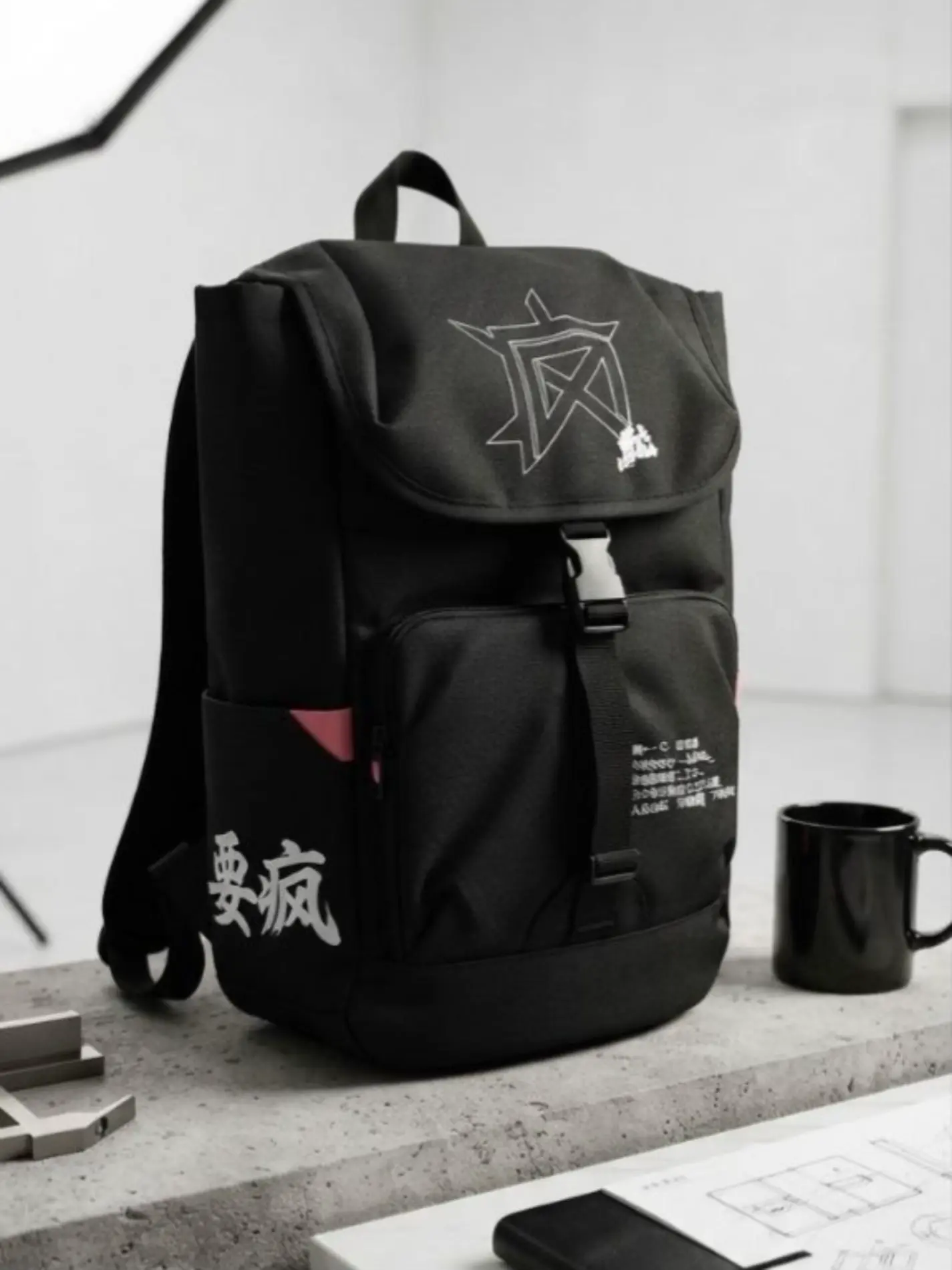 Sports backpack with streetwear design کوله پشتی اسپرت طرح استریت ور