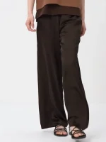 شلوار قهوه ای سوخته لخت ساتن یونیکلو ژاپنی