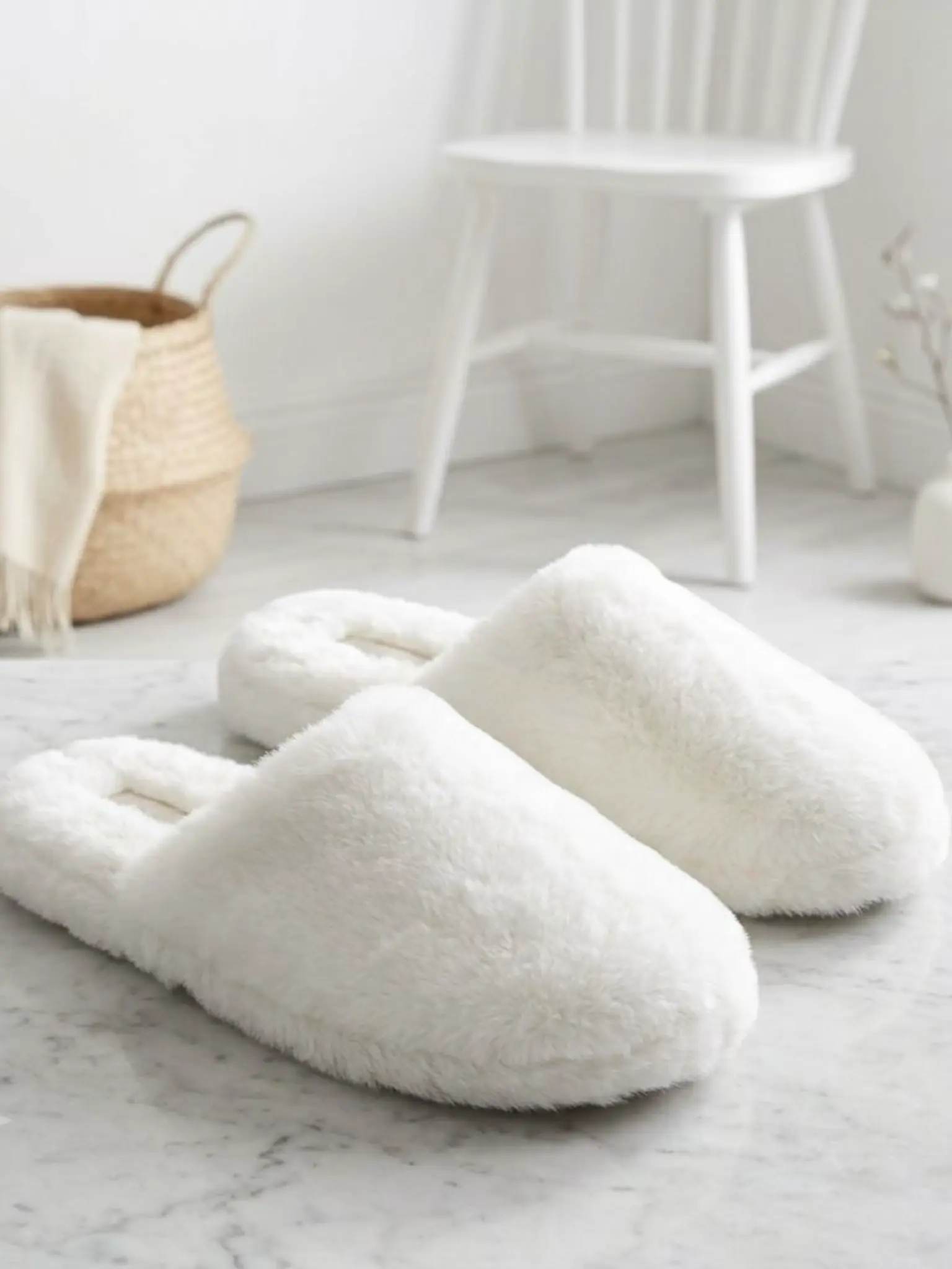White terry cloth slippers اسلیپر سفید حوله ای