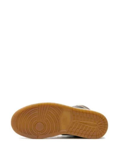 کتونی نایک مدلNIKE Jordan 1 طلایی و مشکی 071 - تصویر 5