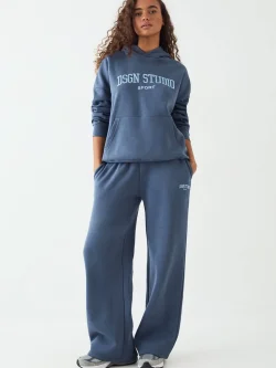 Women's hoodie and wide-leg jogger set